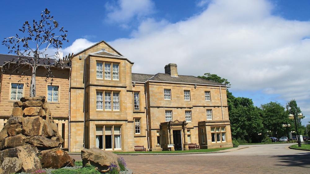Weetwood Hall Estate Leeds  Exterior photo